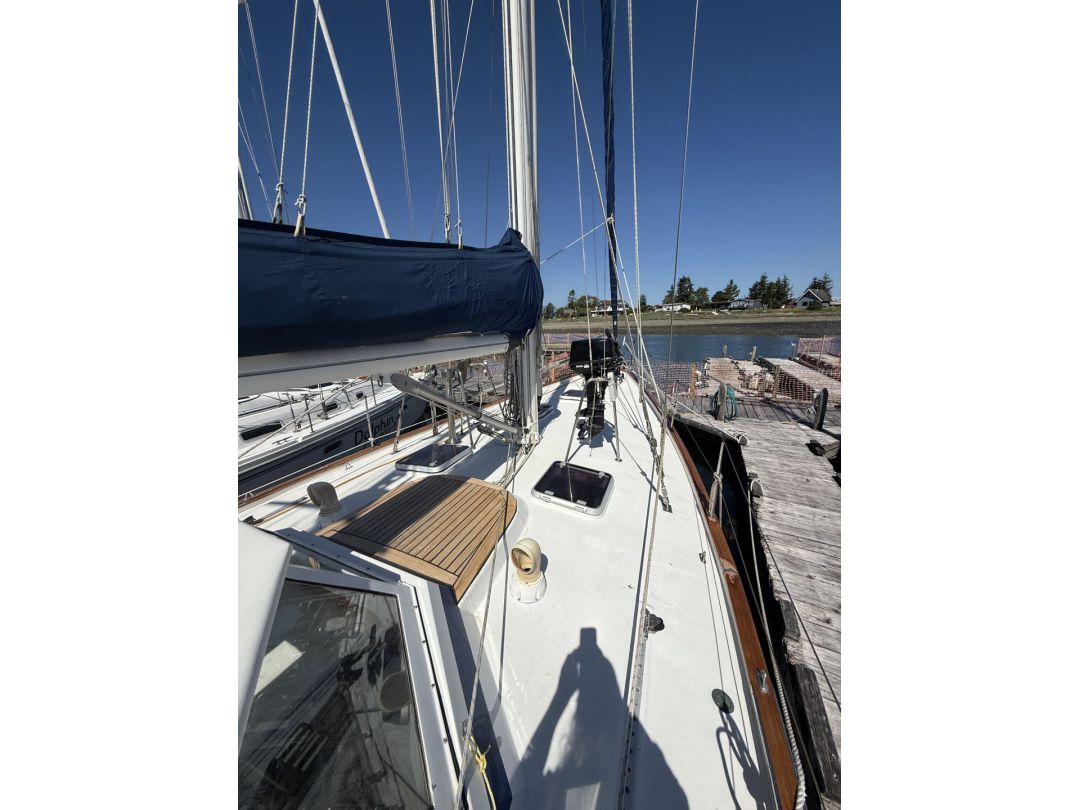Fiberglass Bluewater Sailboat image 14