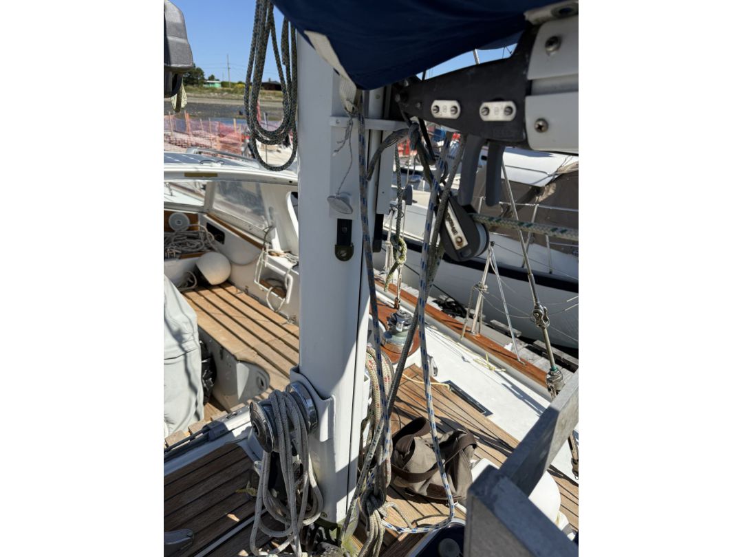 Fiberglass Bluewater Sailboat image 20