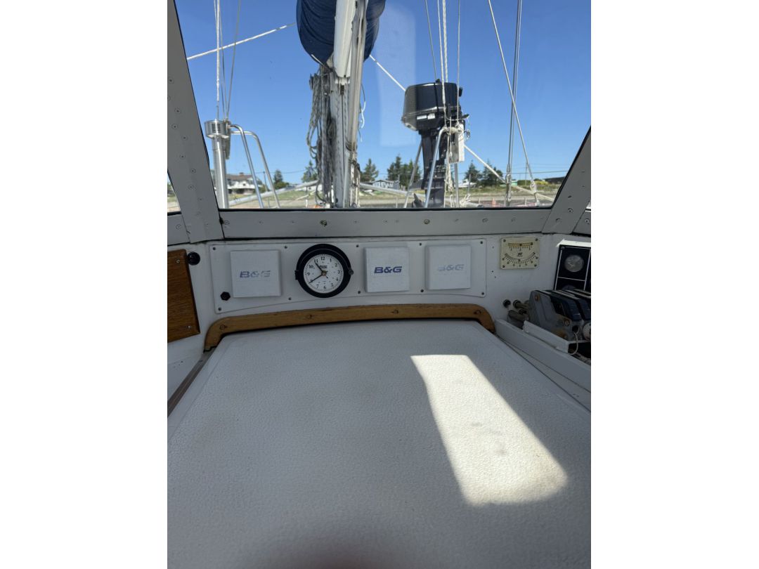 Fiberglass Bluewater Sailboat image 25