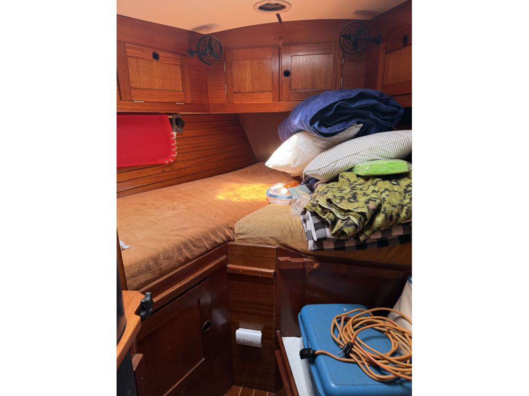 Fiberglass Bluewater Sailboat image 38