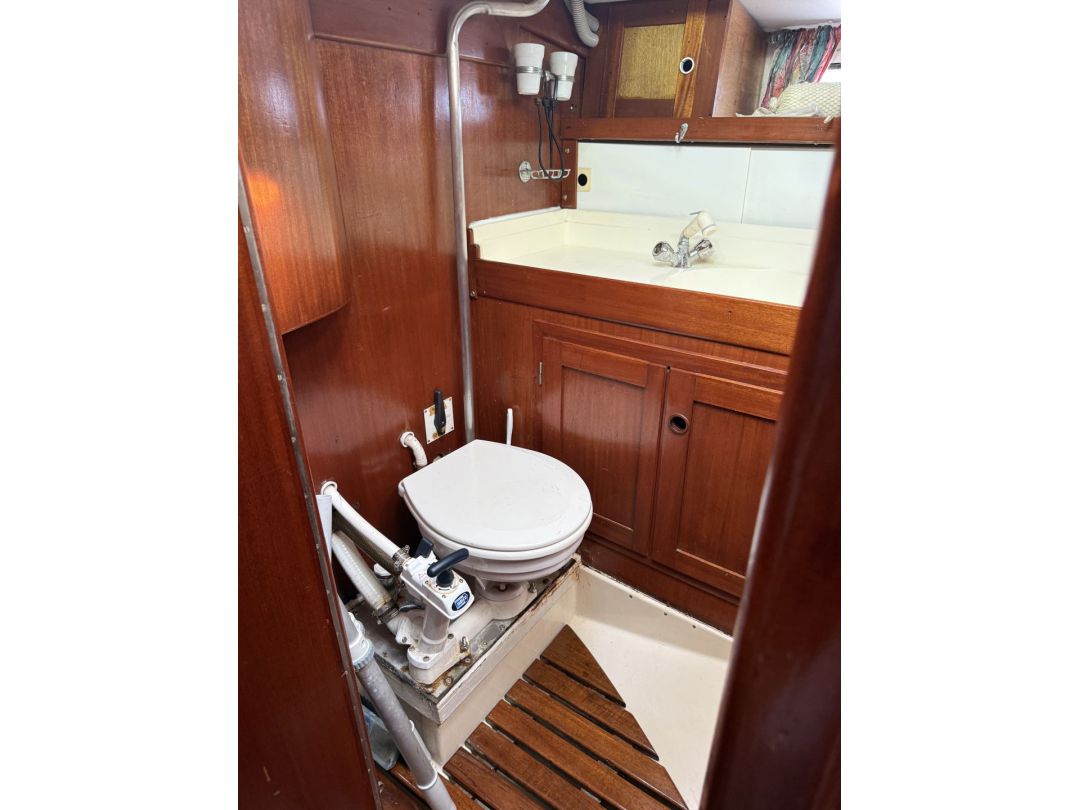 Fiberglass Bluewater Sailboat image 40