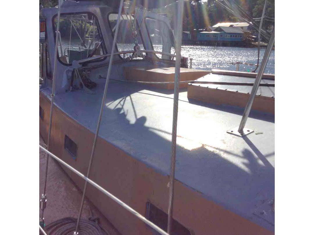 Sloop Cutter Sailboat image 3
