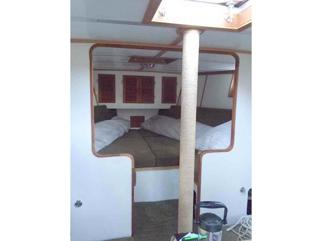 Roberts 36 Pilothouse image 24