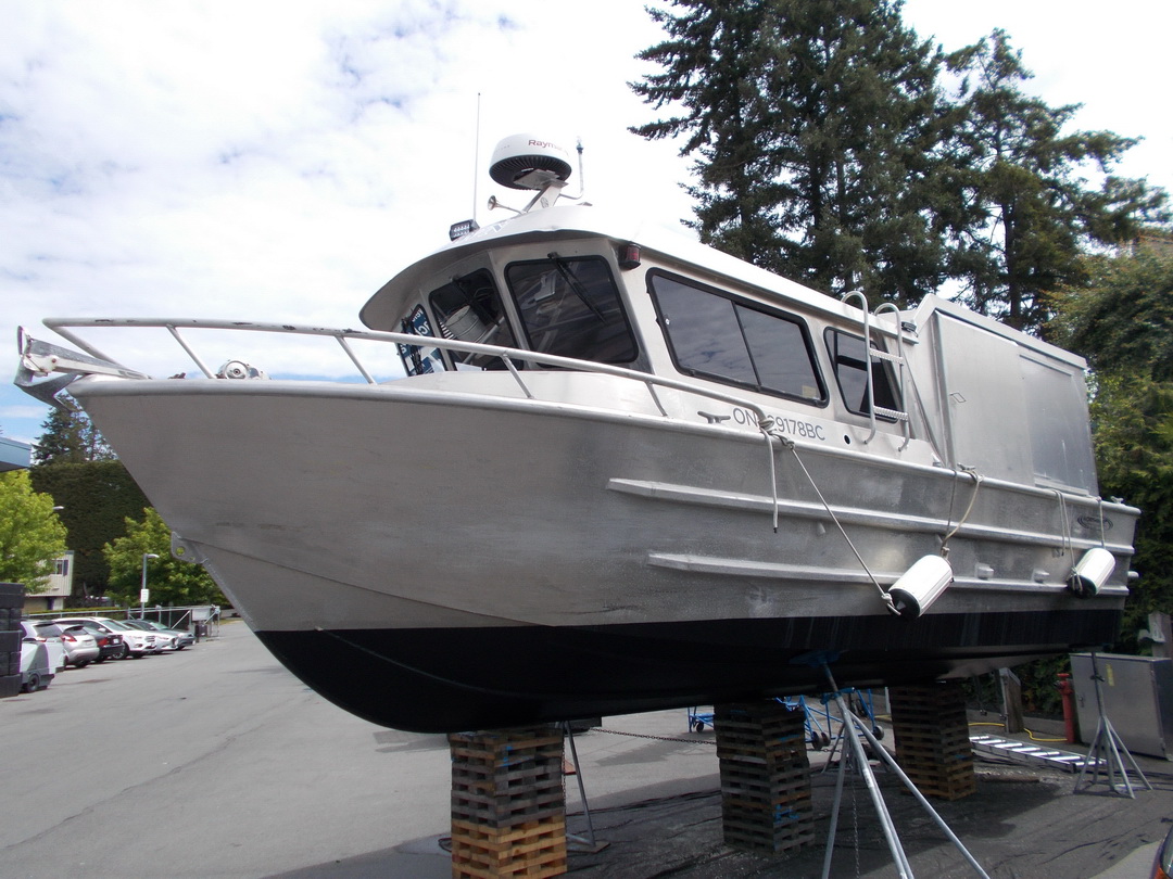 Northwest Aluminum Craft Crew Boat Sport Cruiser