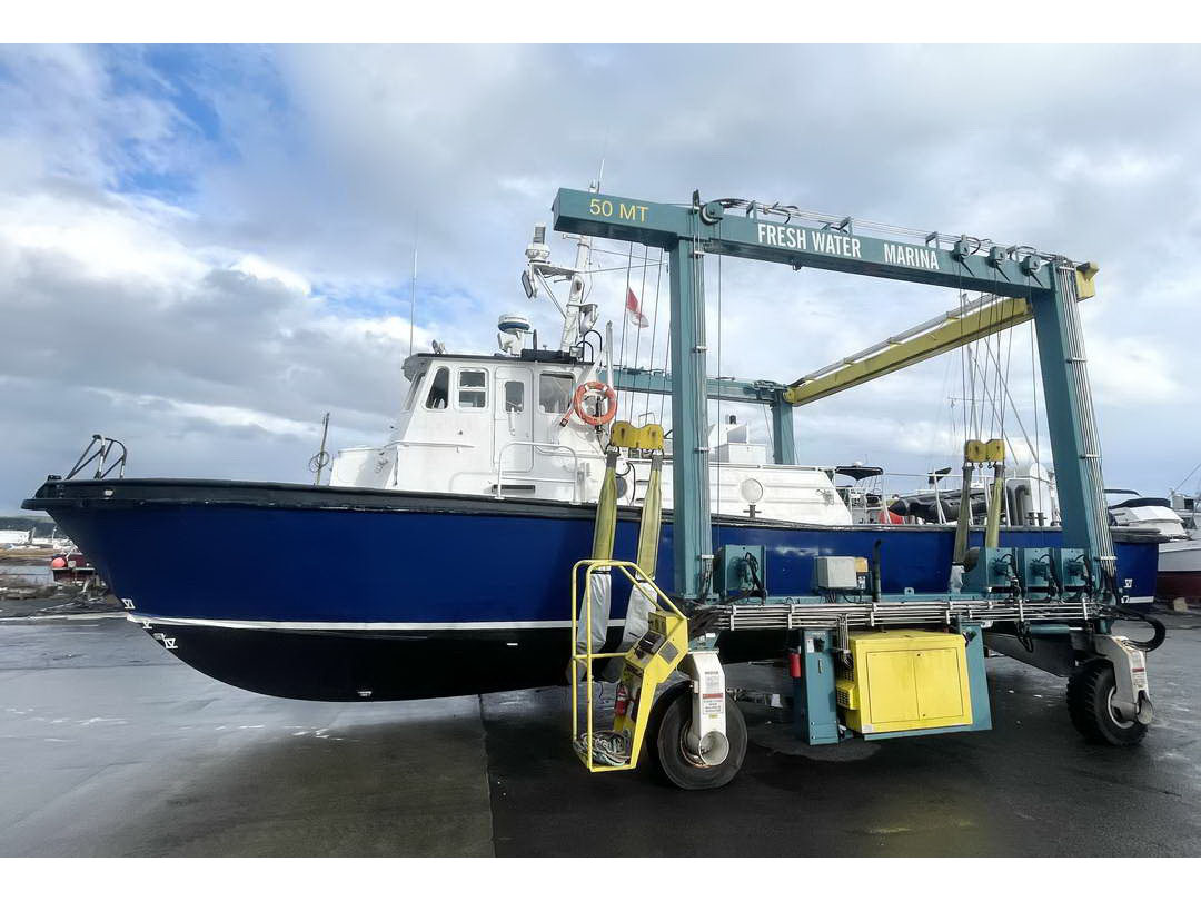 Pacific Pilotage Dive Charter Boat image 1