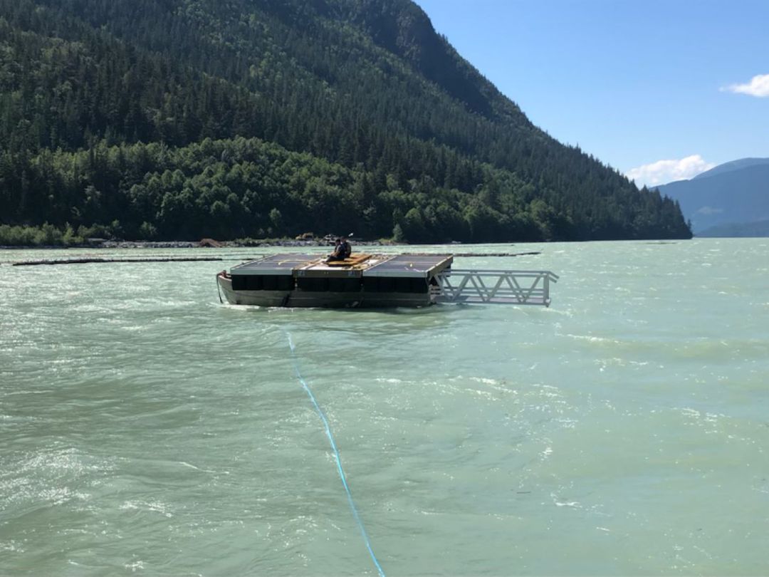 Raider Aluminum Barge image 2