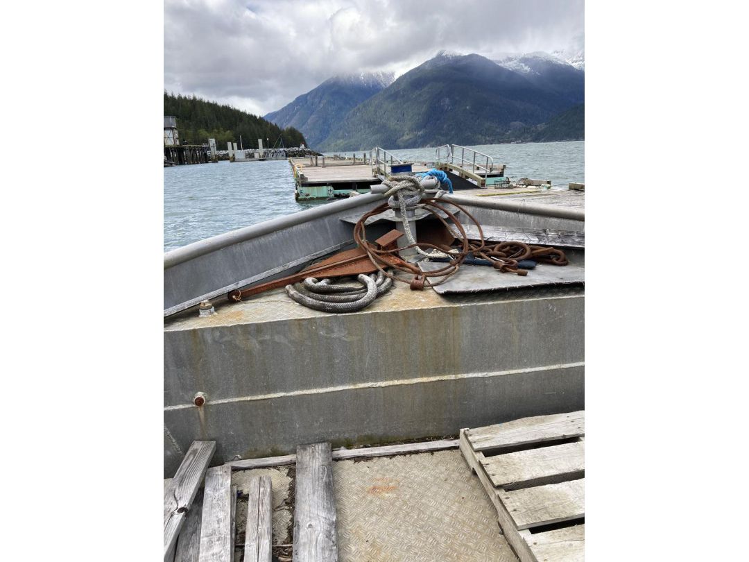 Raider Aluminum Barge image 3