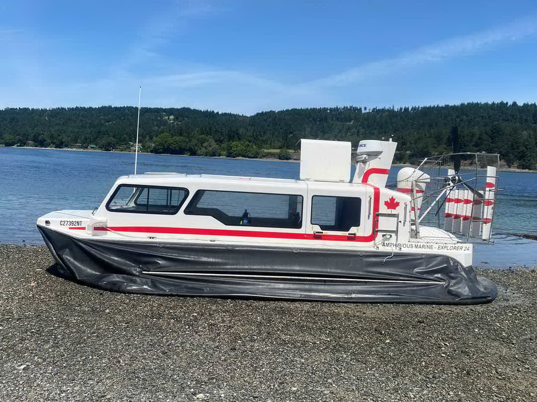 Amphibious Marine Passenger Work Boat image 3