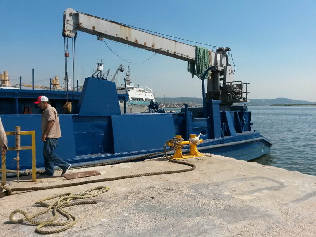 Landing Craft Work Boat image 15