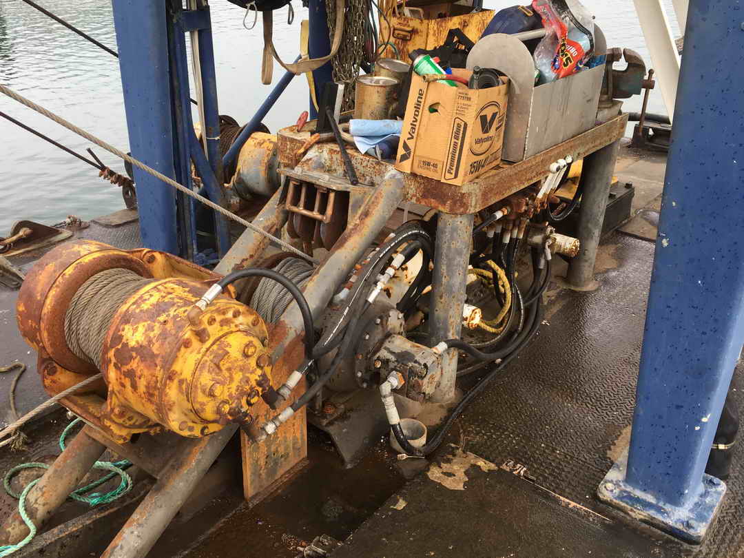 Flat Decked Power Scow Tug image 4