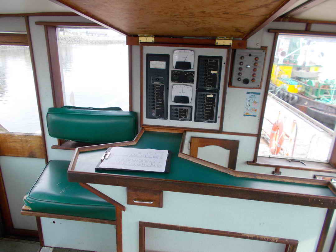 Tug image 30