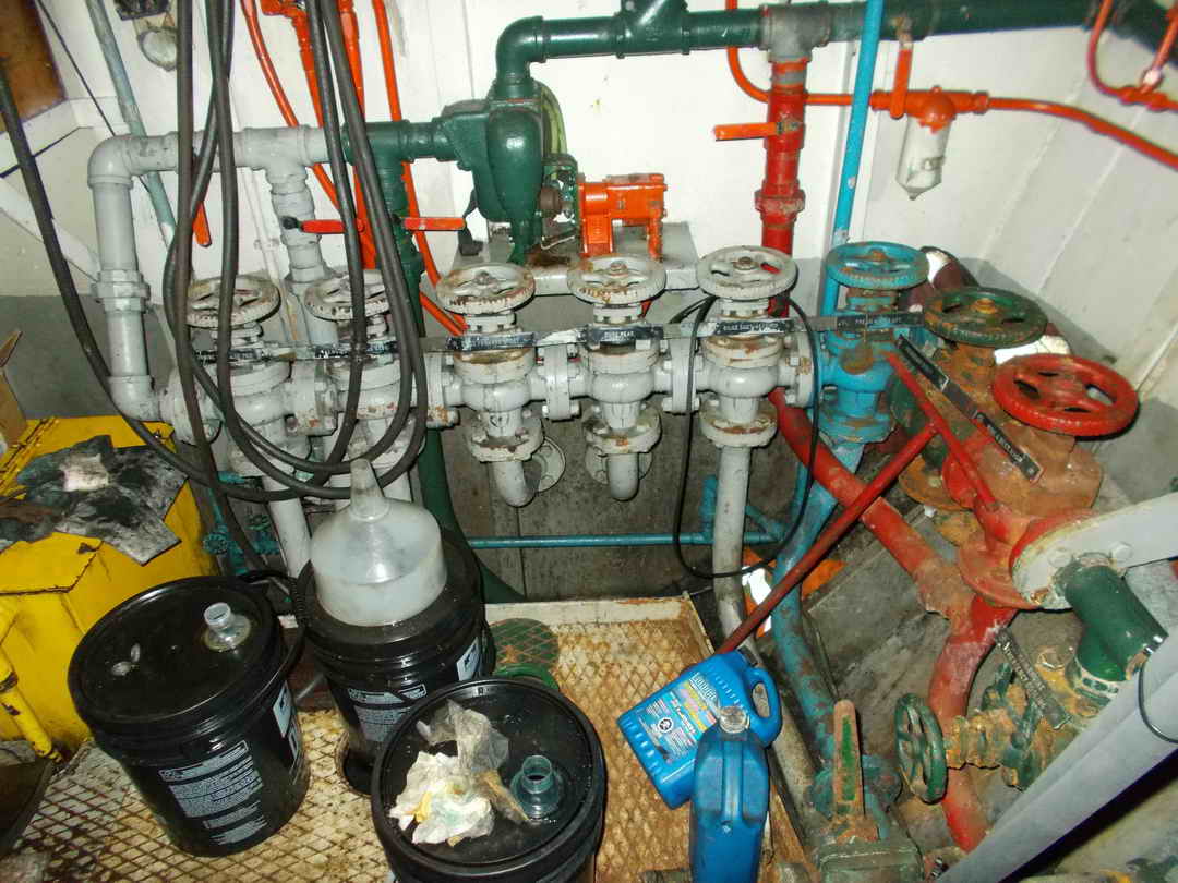 Tug image 58