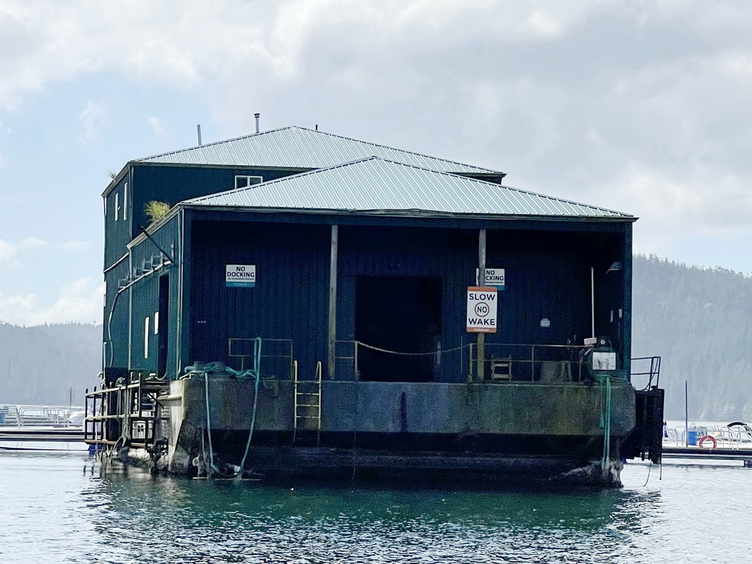 Steel Camp Barge image 1