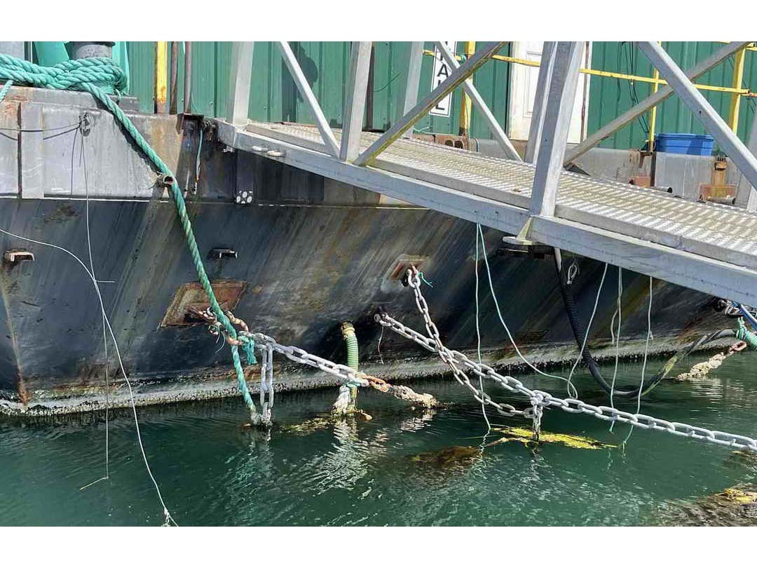 Steel Camp Barge image 12