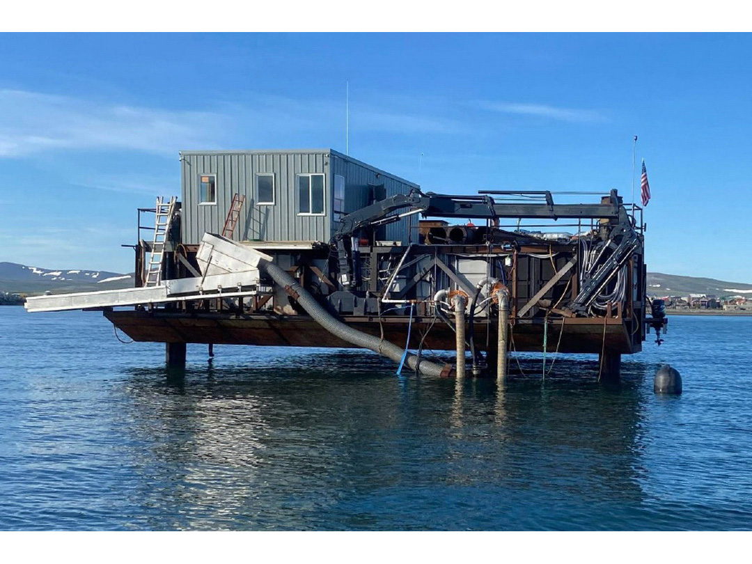 Dredging Barge image 3